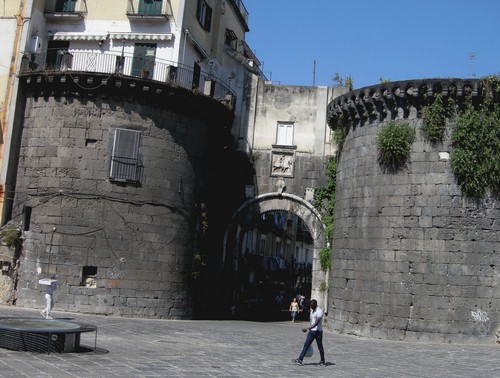 Neapel - altes Stadttor