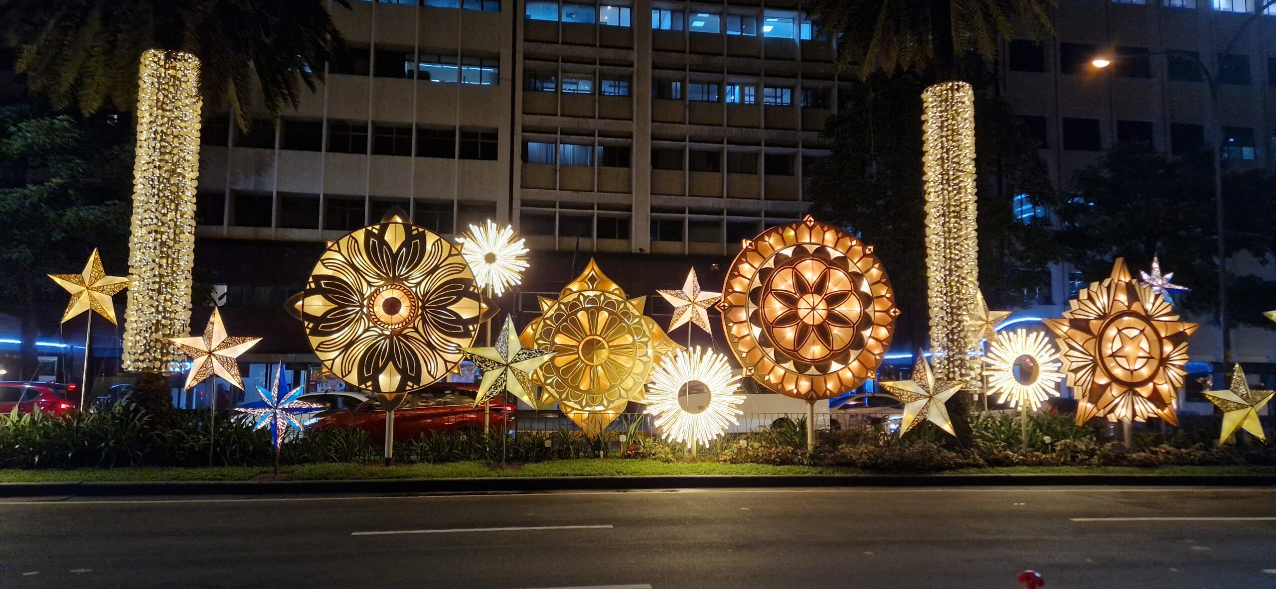 X-mas decoration Ayala Avenue Makati (Metro Manila) Philippines